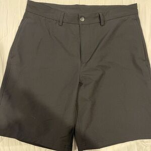 Old Navy Stretchtech water repellent chino shorts 9 in size 33 in black